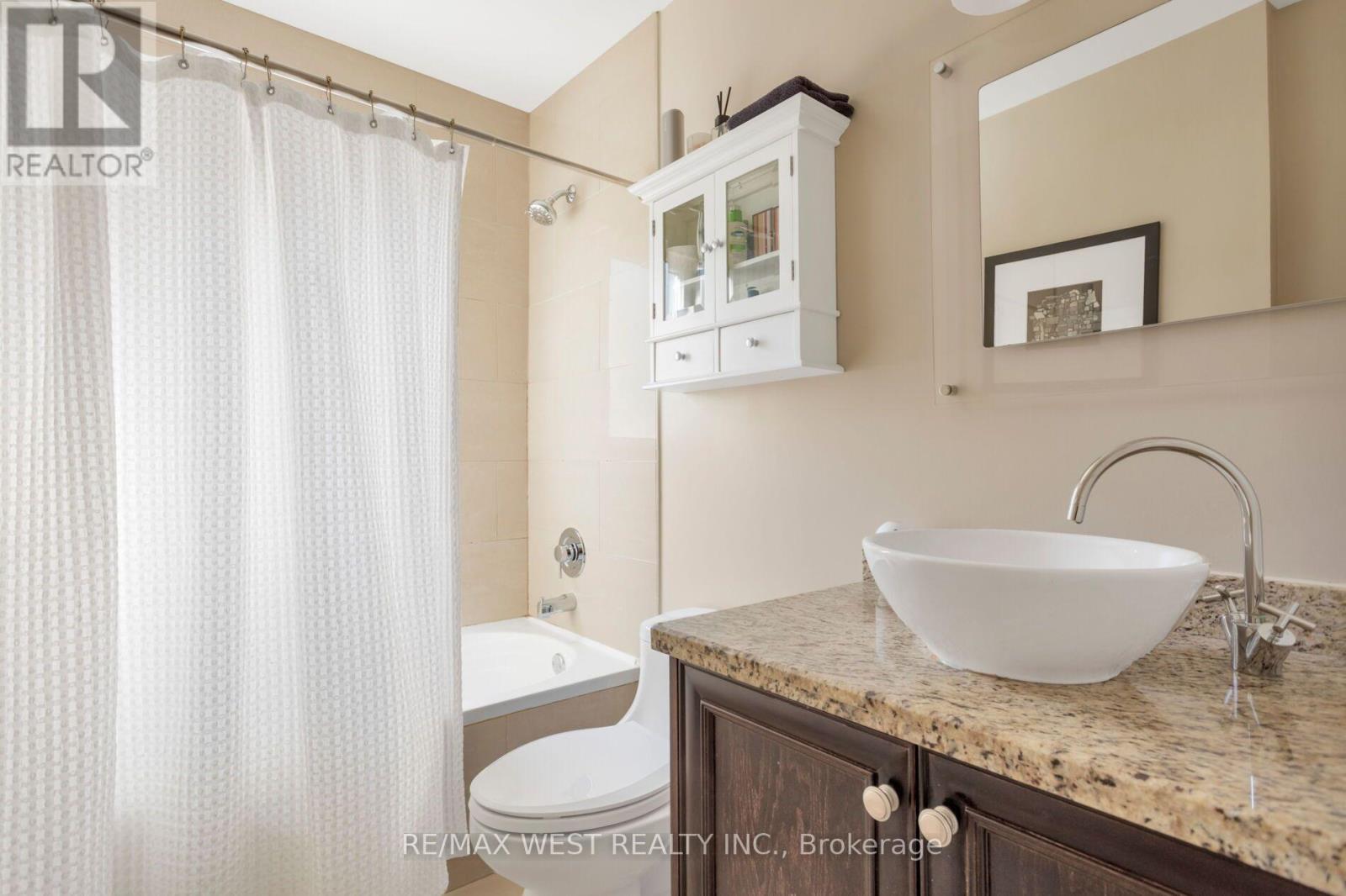 81 Chelsea Avenue, Toronto, Ontario  M6P 1B9 - Photo 25 - W14028154