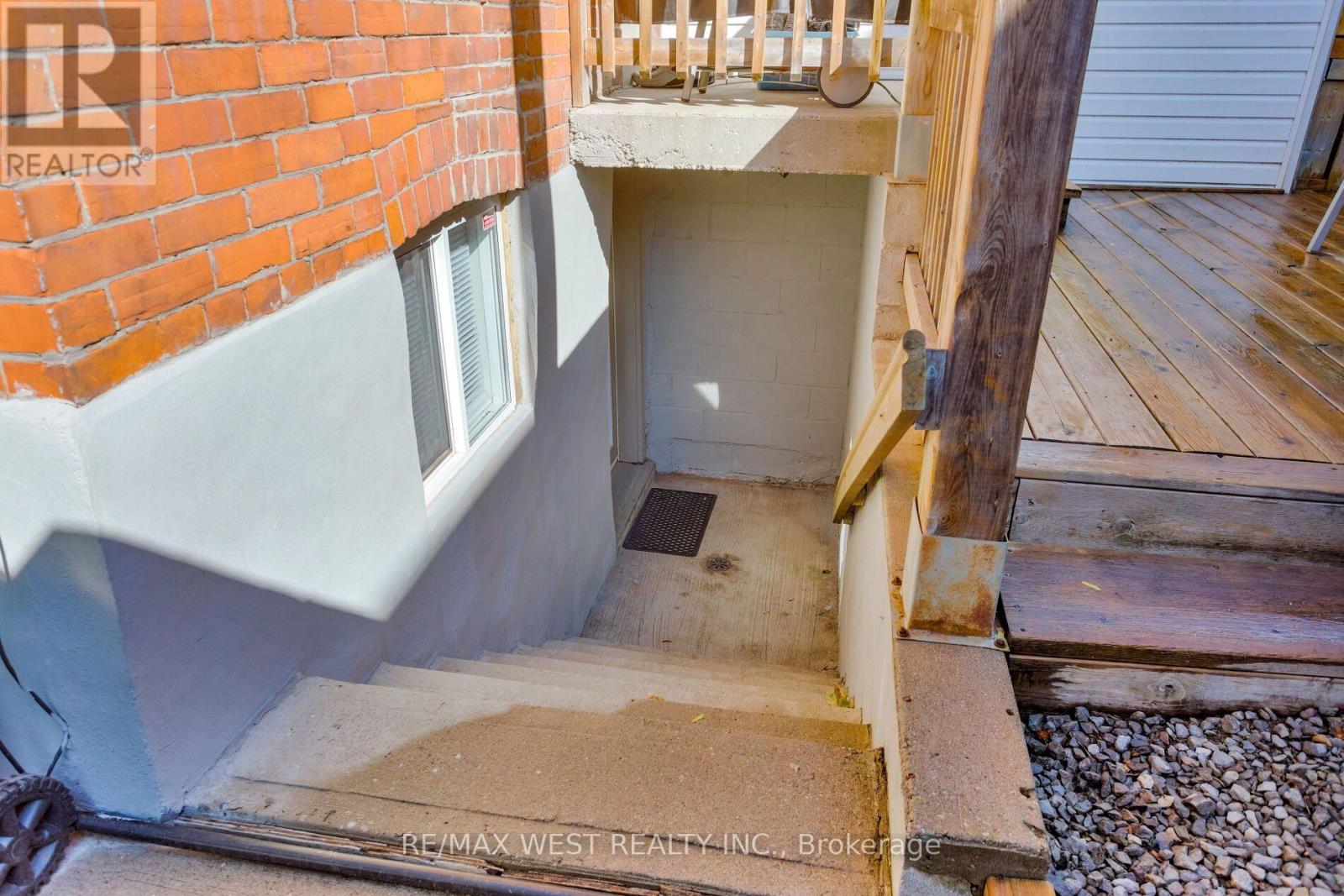 81 Chelsea Avenue, Toronto, Ontario  M6P 1B9 - Photo 29 - W14028154