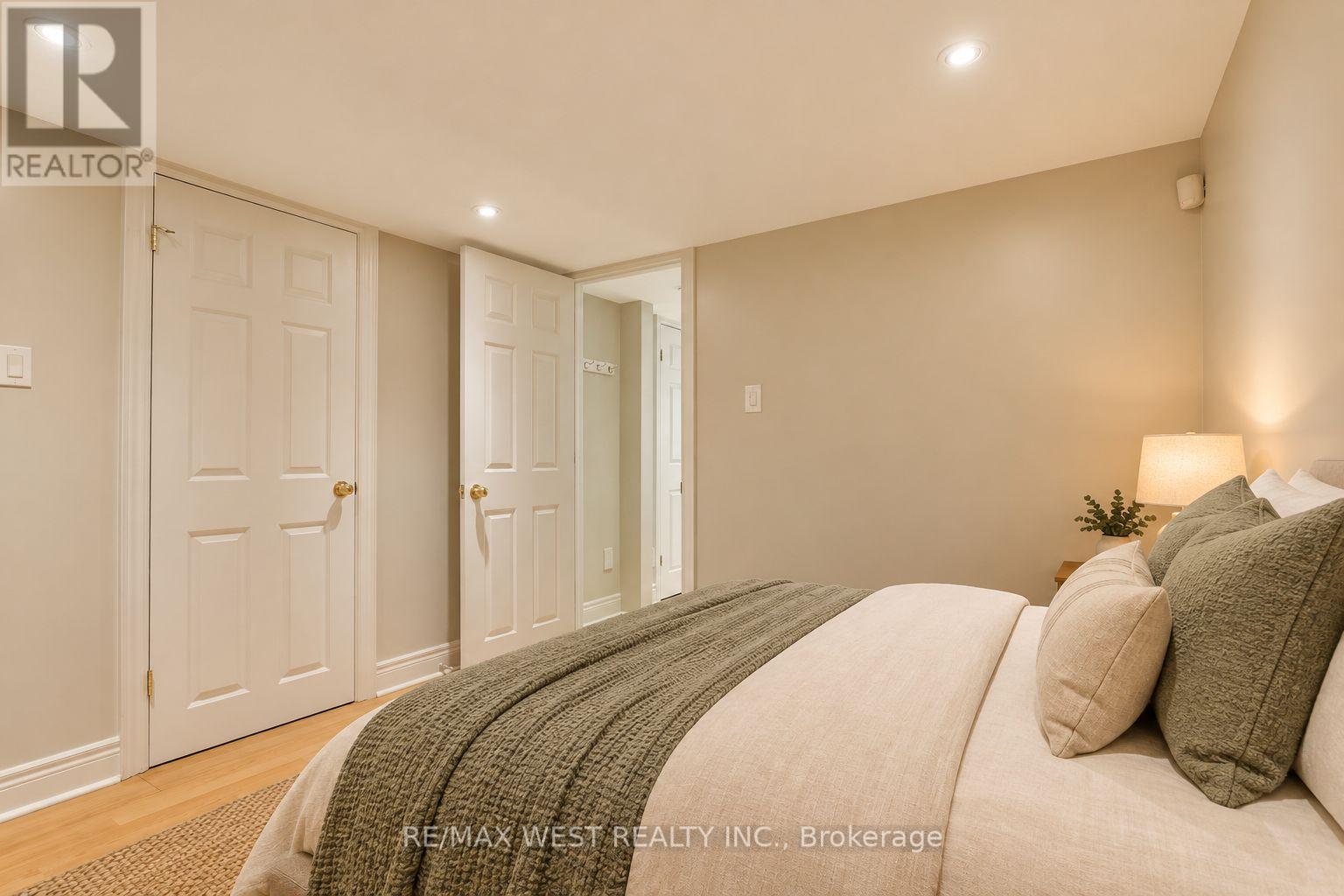 81 Chelsea Avenue, Toronto, Ontario  M6P 1B9 - Photo 39 - W14028154