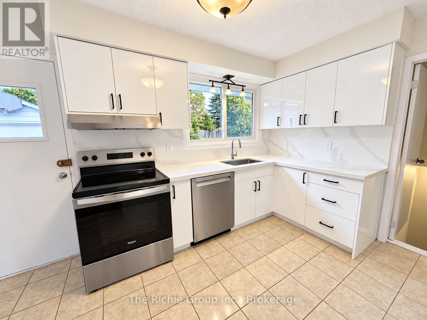 19799 Airport Road, Caledon, Ontario  L7K 0A1 - Photo 4 - W14028172