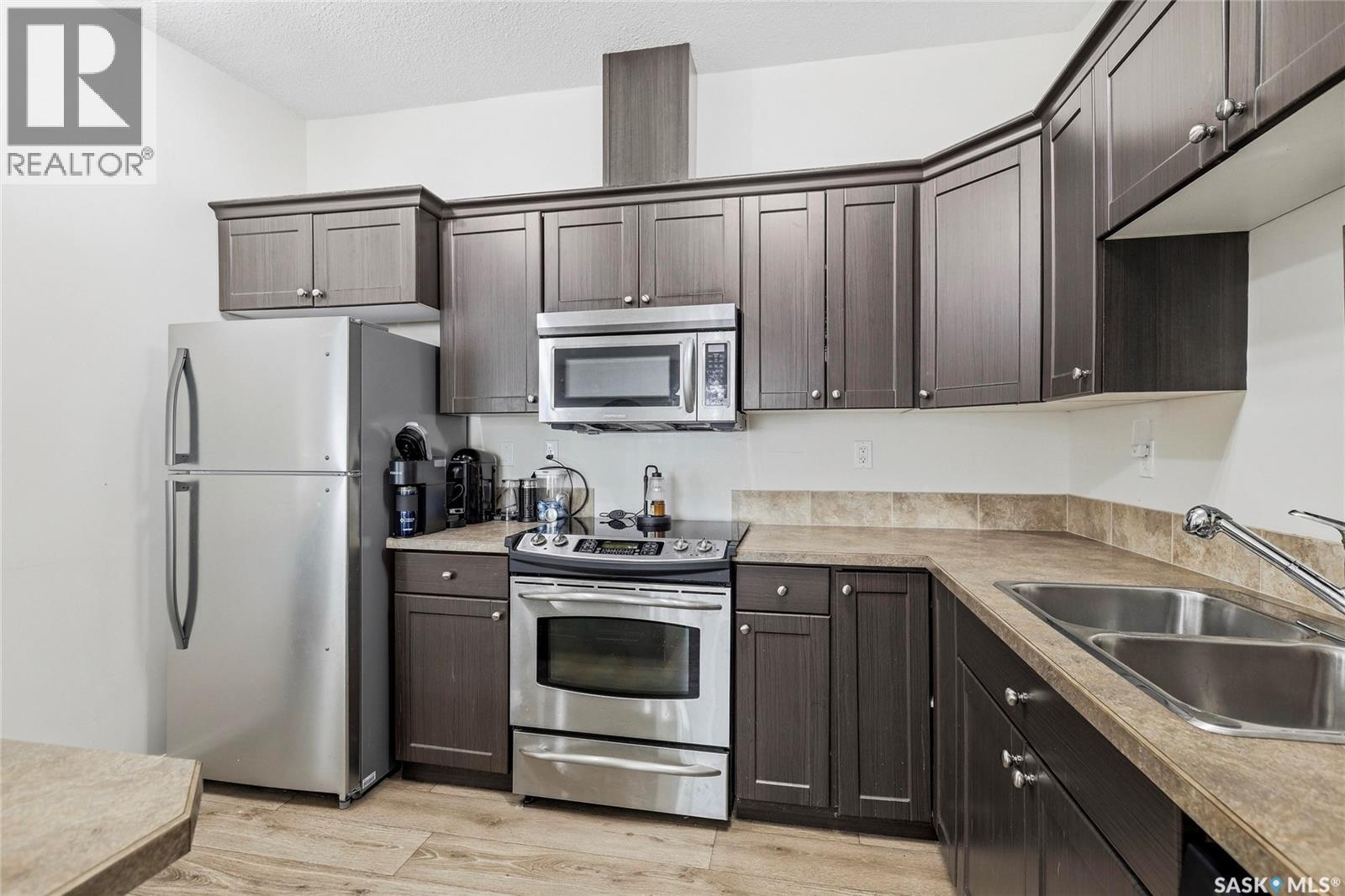 183 Chateau Crescent, Pilot Butte, Saskatchewan  S0G 3Z0 - Photo 7 - SK050977