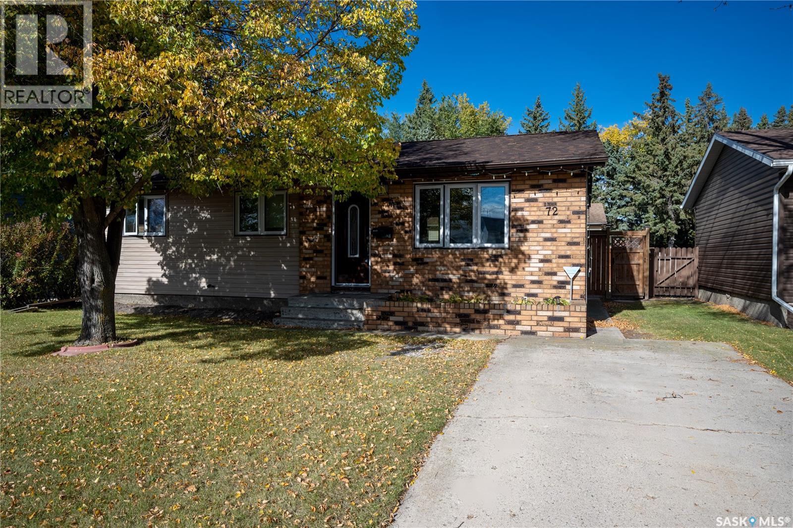 72 Redwood Drive, Yorkton, Saskatchewan  S3N 2X7 - Photo 2 - SK050962