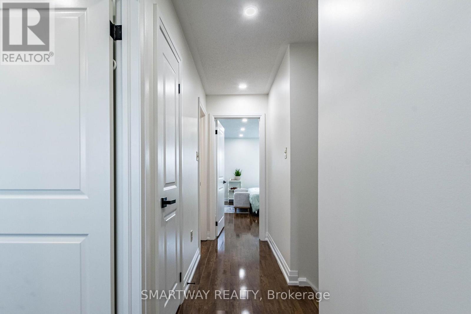 94 Goldenlight Circle, Brampton, Ontario  L6X 4N6 - Photo 23 - W14028300