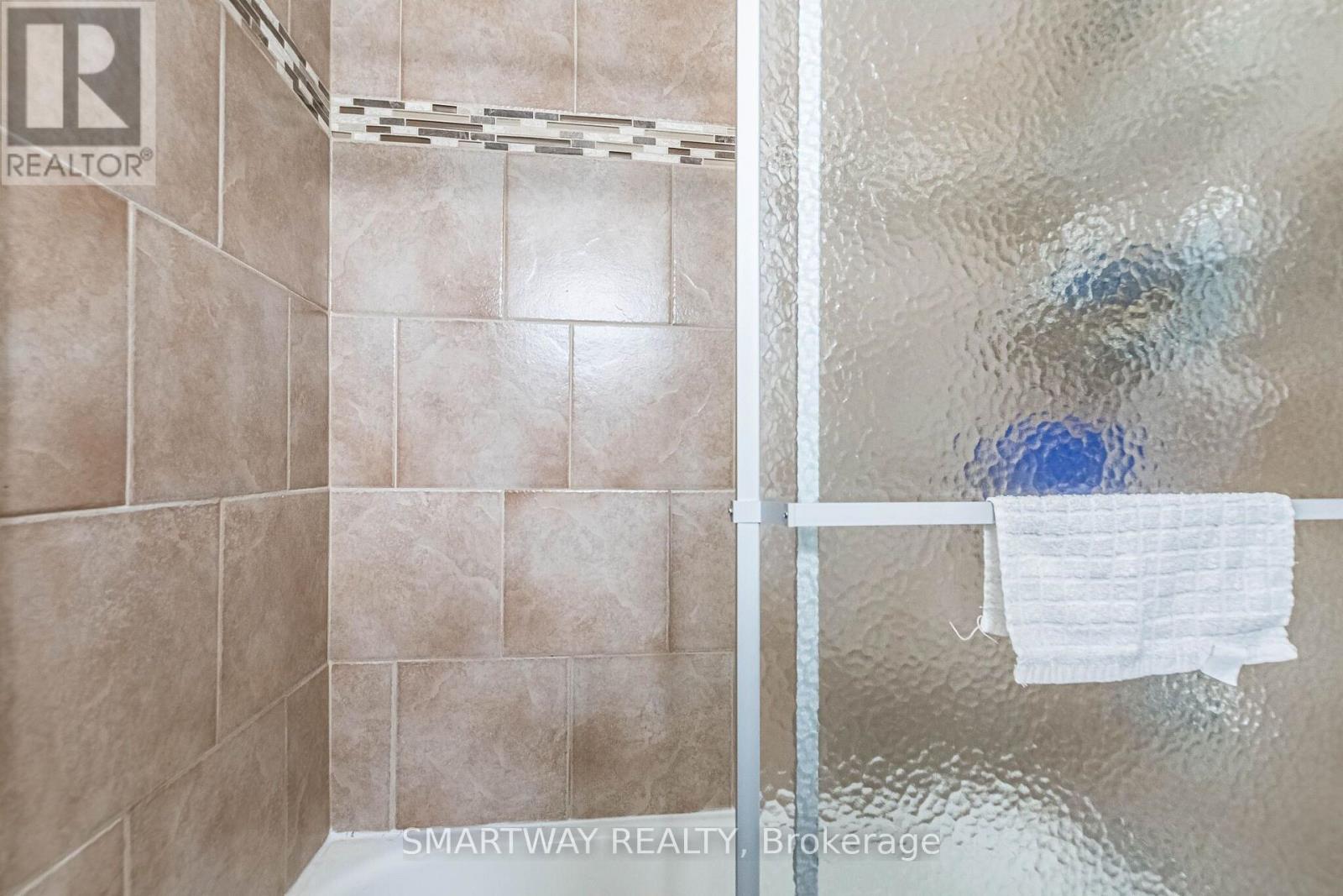 94 Goldenlight Circle, Brampton, Ontario  L6X 4N6 - Photo 38 - W14028300