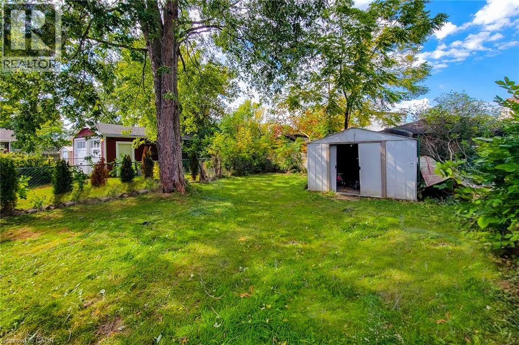 38 Clifford Avenue, Welland, Ontario  L3C 2G1 - Photo 10 - 40870963