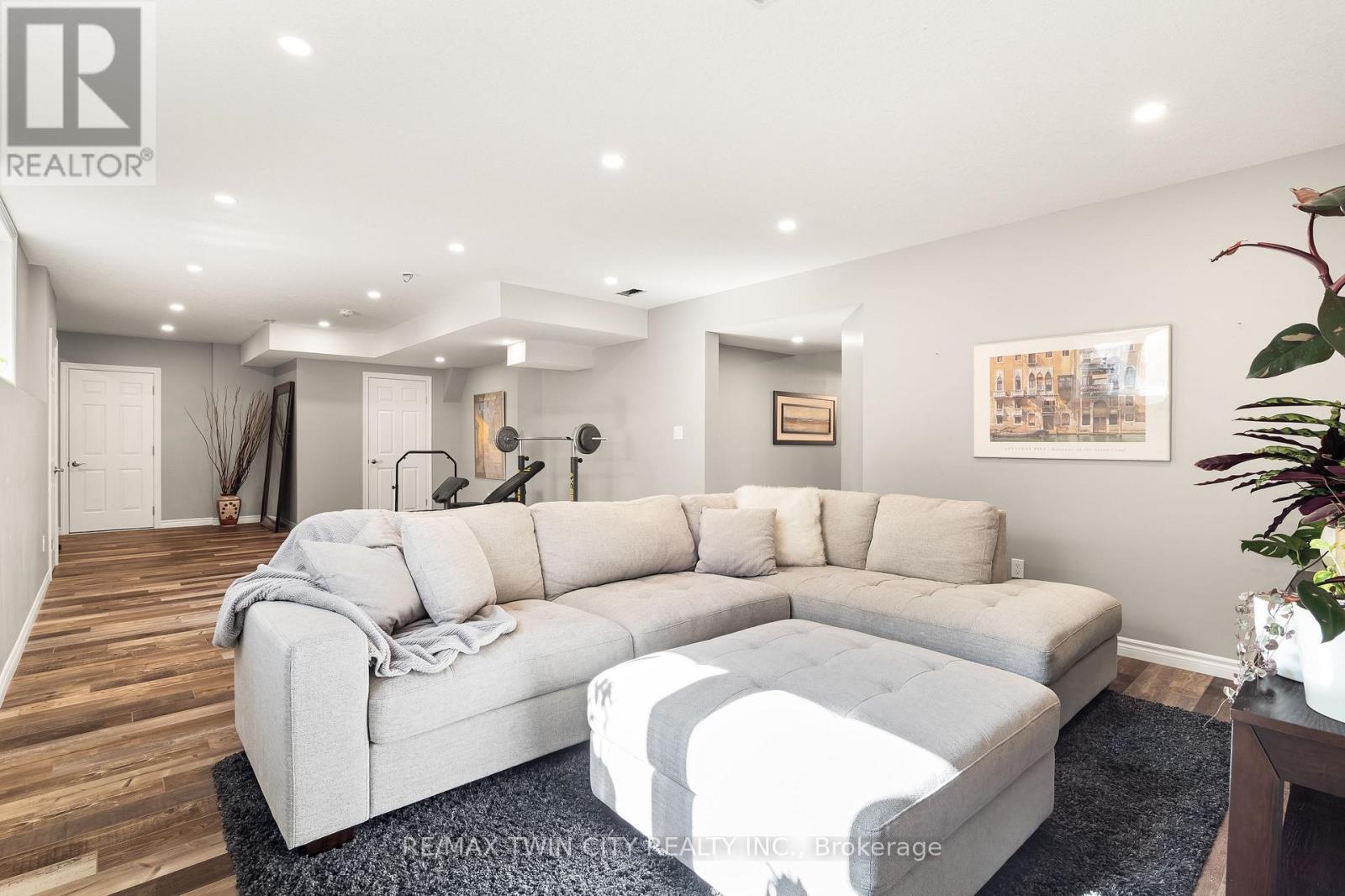 43 Frontier Drive, Kitchener, Ontario  N2P 0G3 - Photo 39 - X14028050