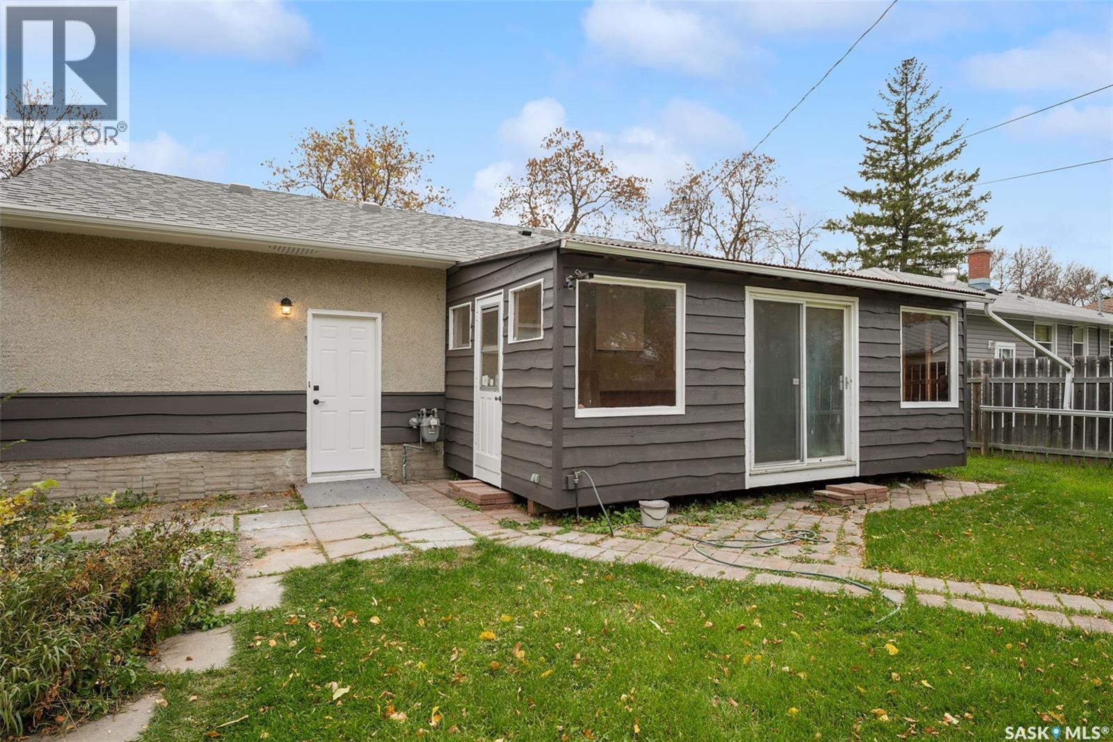 5004 1st Avenue, Regina, Saskatchewan  S4T 0A5 - Photo 26 - SK050971