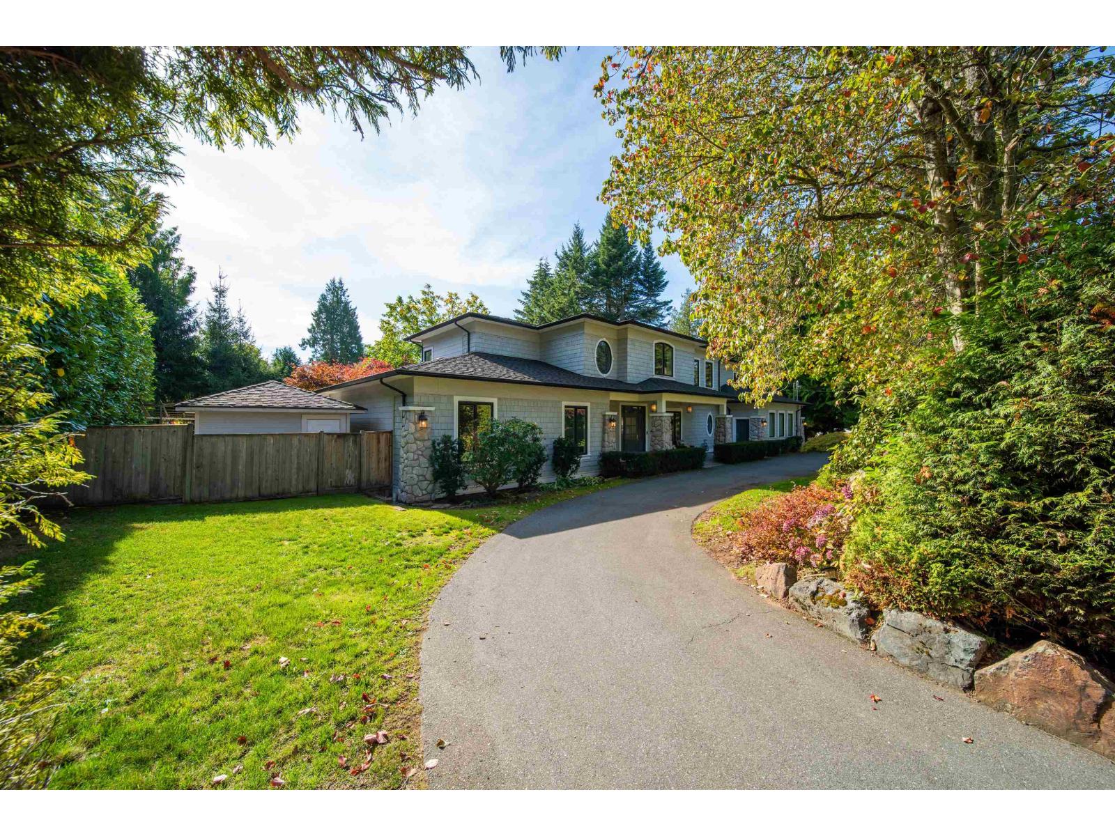 13756 18 Avenue, Surrey, British Columbia  V4A 1W4 - Photo 2 - R3174636