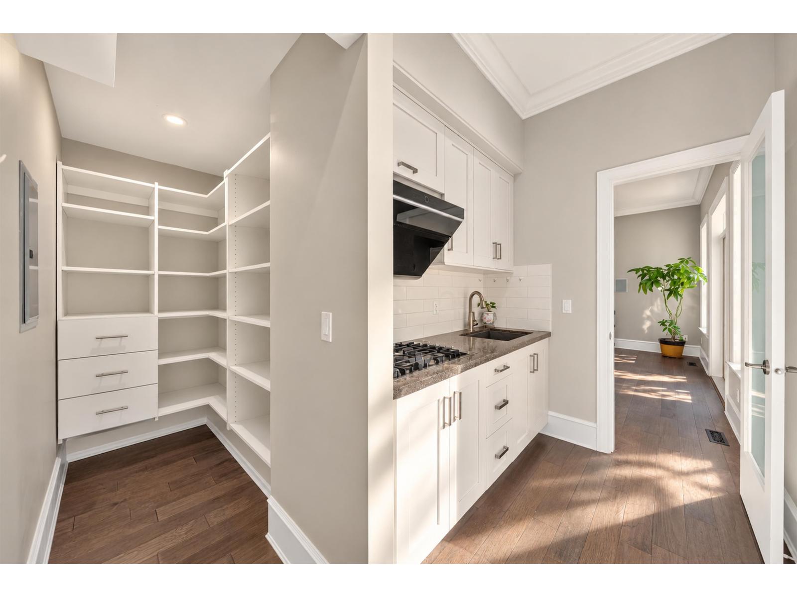 13756 18 Avenue, Surrey, British Columbia  V4A 1W4 - Photo 10 - R3174636