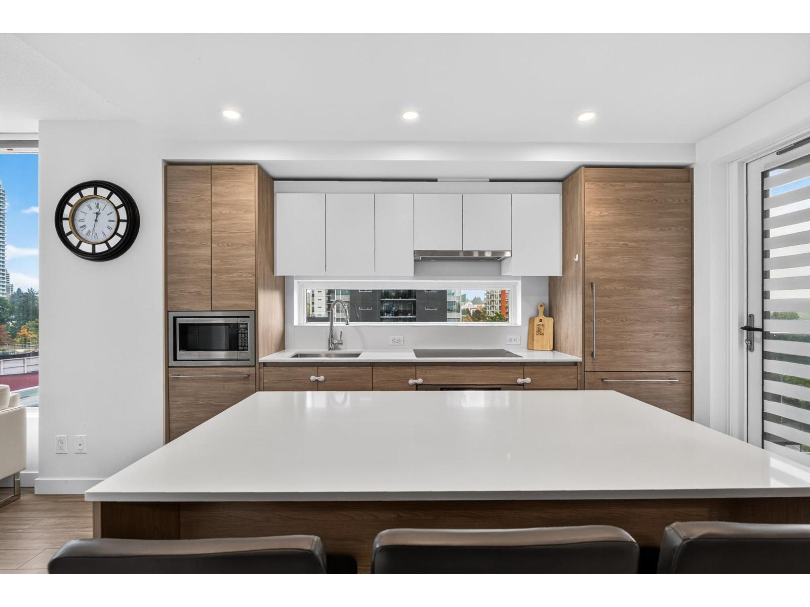 809 13615 Fraser Highway, Surrey, British Columbia  V3T 0P7 - Photo 5 - R3174756