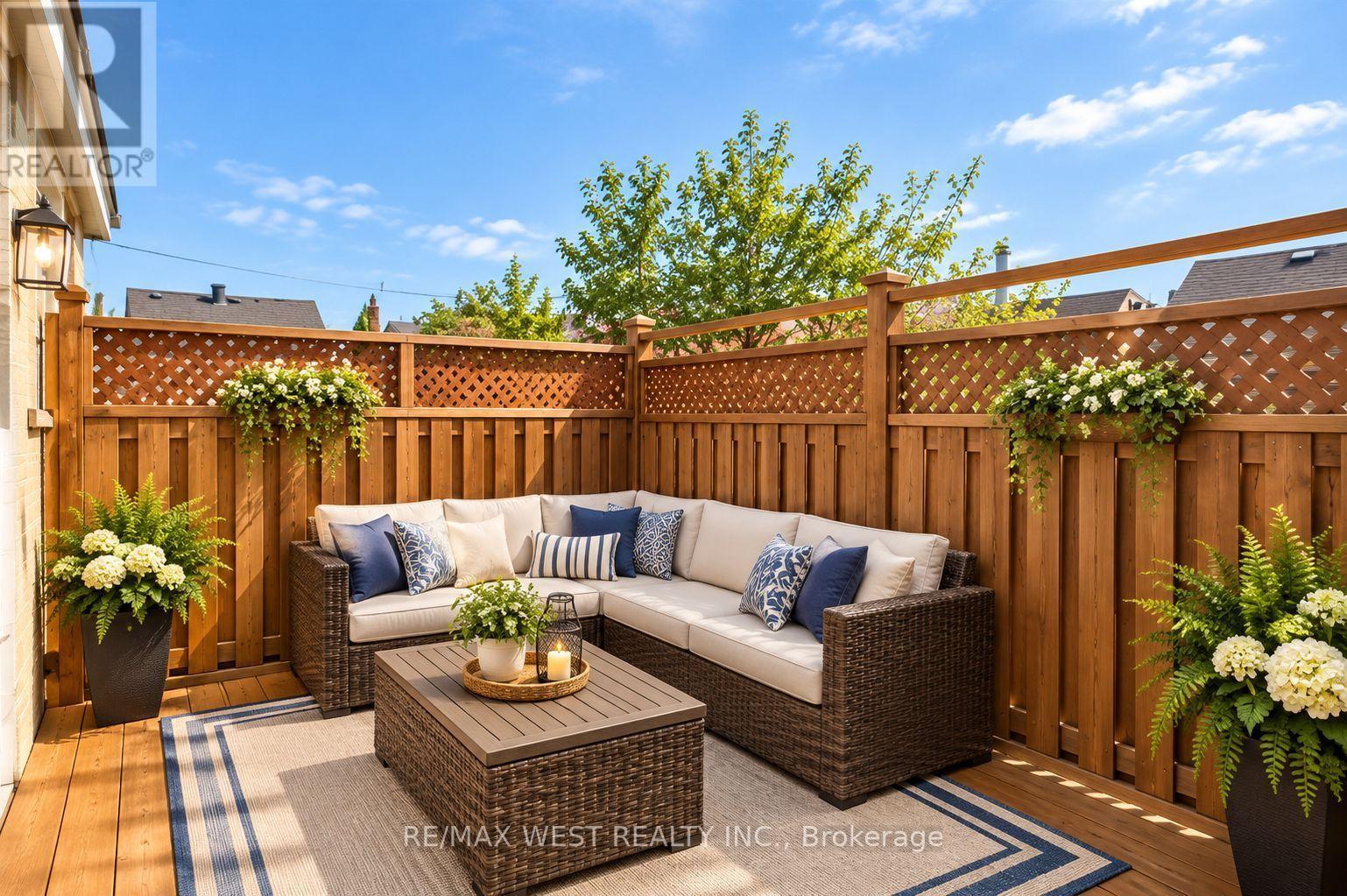 301 Dupont Street, Toronto, Ontario  M5R 1W1 - Photo 3 - C13950348