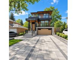 52 WILDWOOD AVENUE, Richmond Hill, Ontario