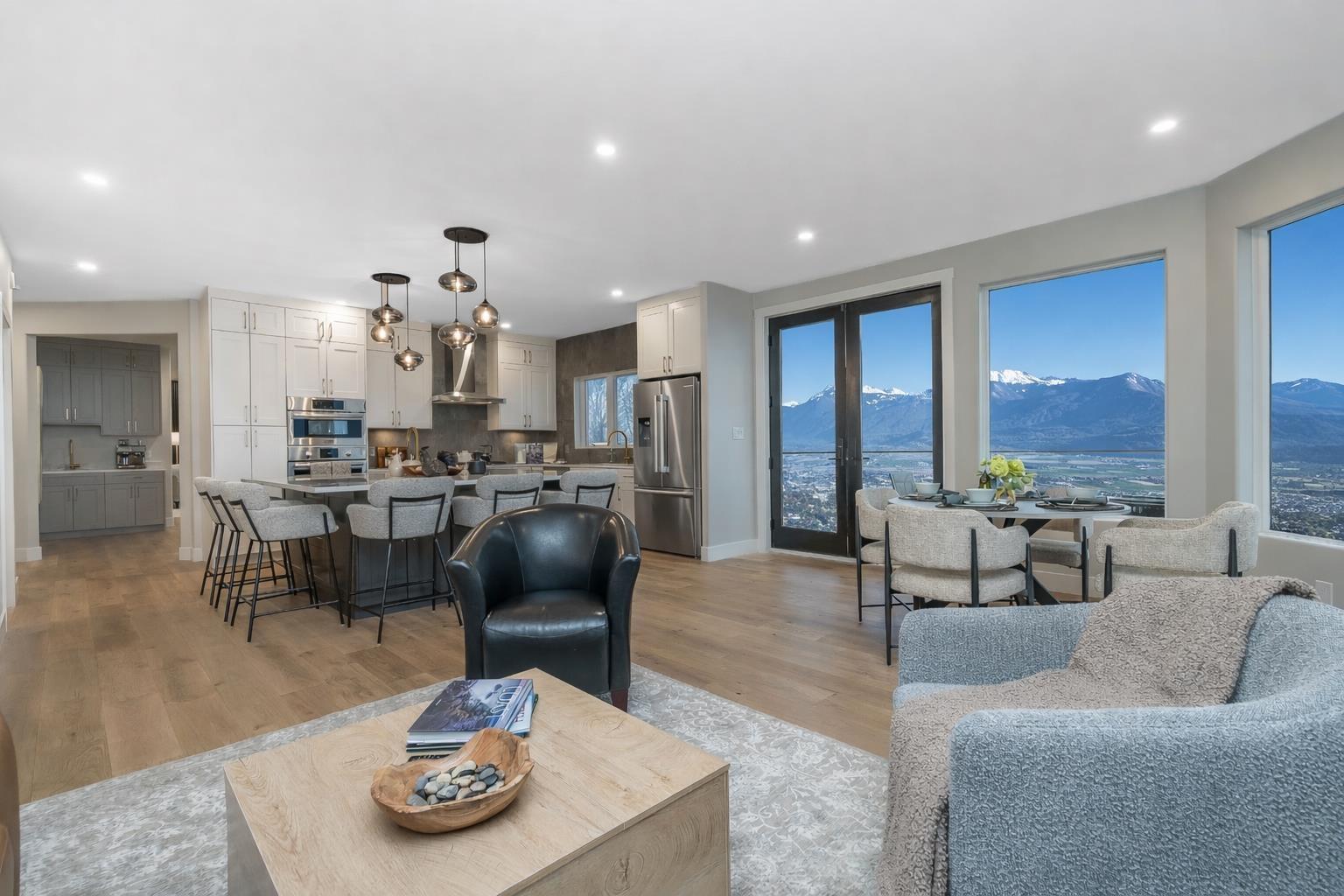 43619 BRACKEN DRIVE|Chilliwack Mountain