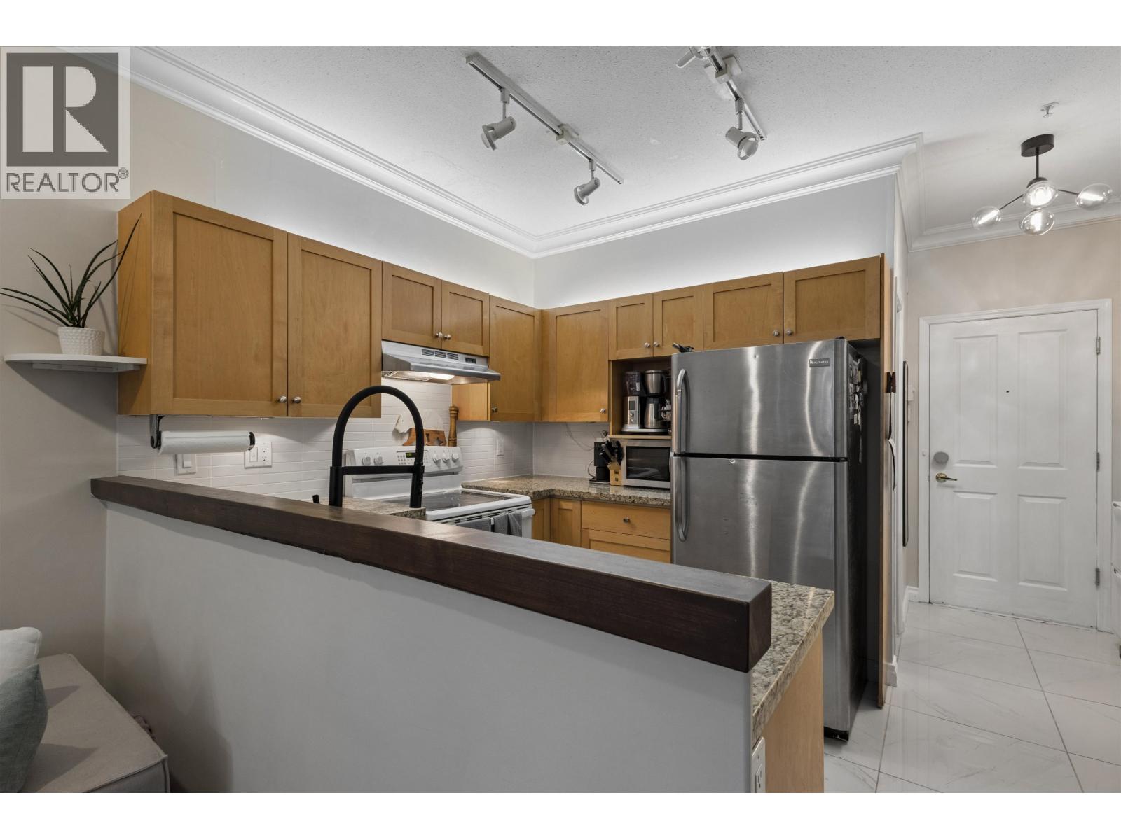 101 1675 W 10th Avenue, Vancouver, British Columbia V6J 2A2 - Photo 12 - R3172909