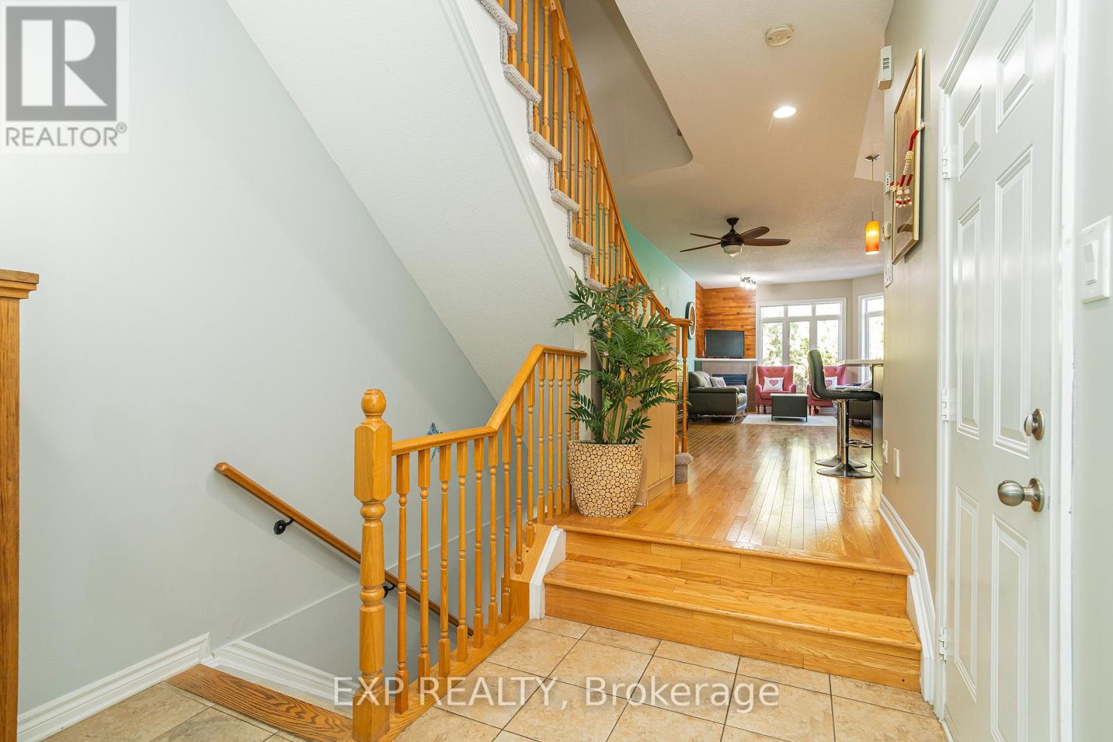 441 Foxhall Way, Ottawa, Ontario  K2M 0G1 - Photo 4 - X14028410