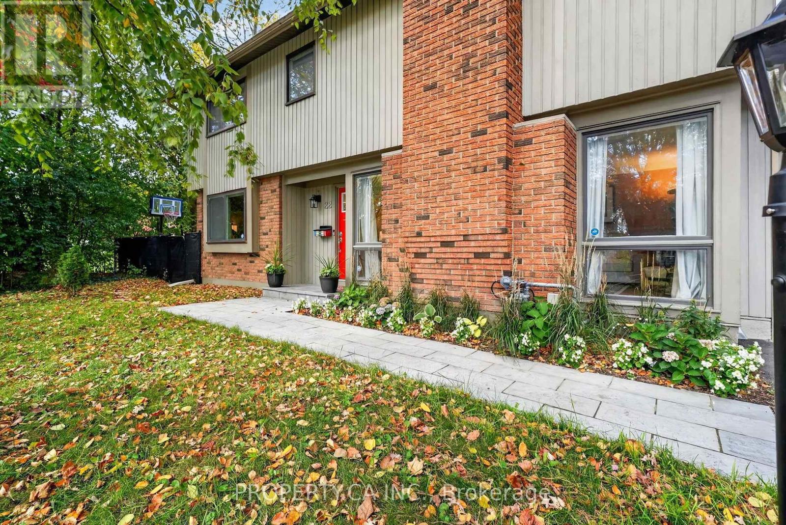 22 Northview Road, Ottawa, Ontario  K2E 6A7 - Photo 2 - X14028432