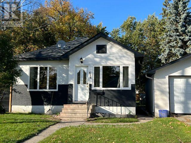 656 FIRST STREET E, Fort Frances, Ontario