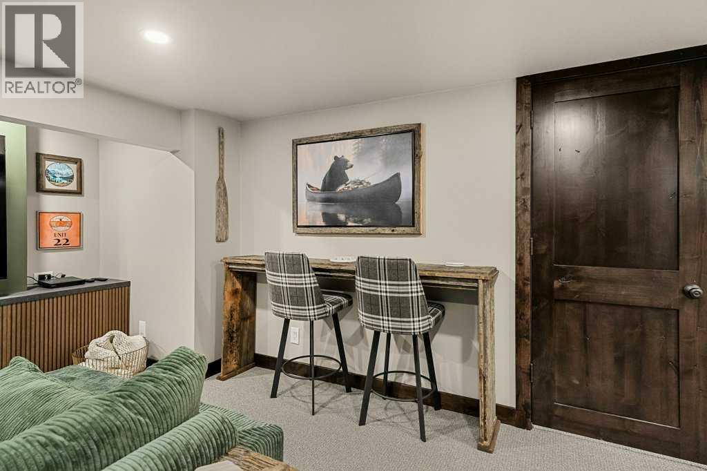 232 Cottageclub Crescent