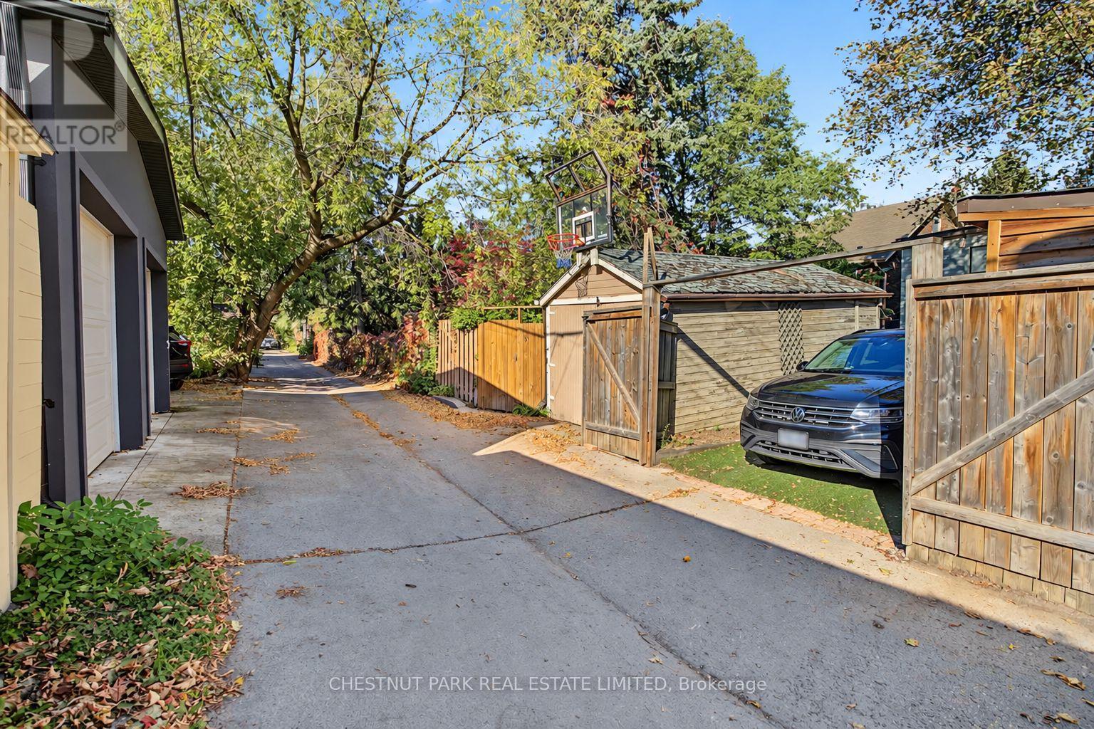 15 Millbrook Crescent, Toronto, Ontario  M4K 1H2 - Photo 45 - E14028330