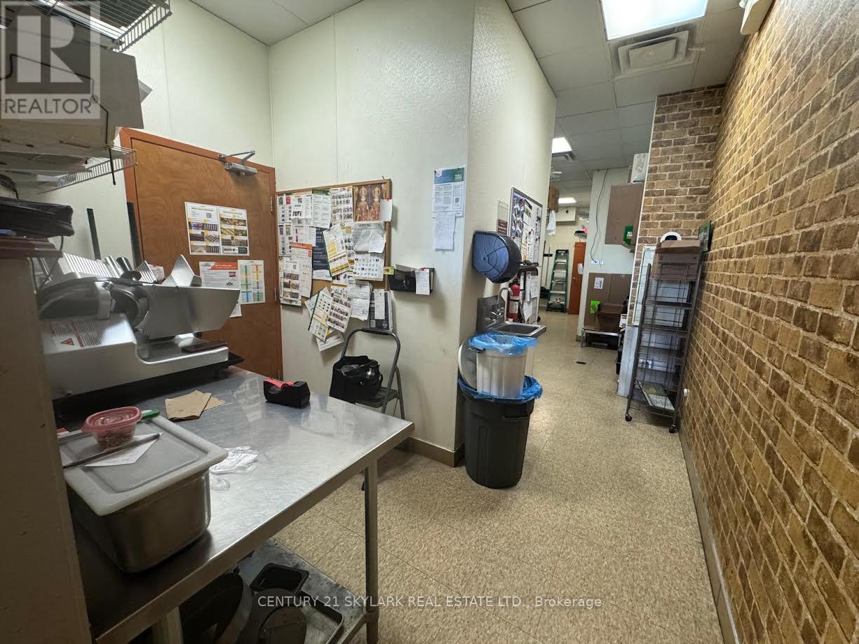 A - 2084 Lawrence Avenue E, Toronto, Ontario  M1R 2Z5 - Photo 7 - E14028344