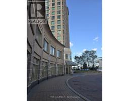 903 - 18 LEE CENTRE DRIVE, Toronto, Ontario