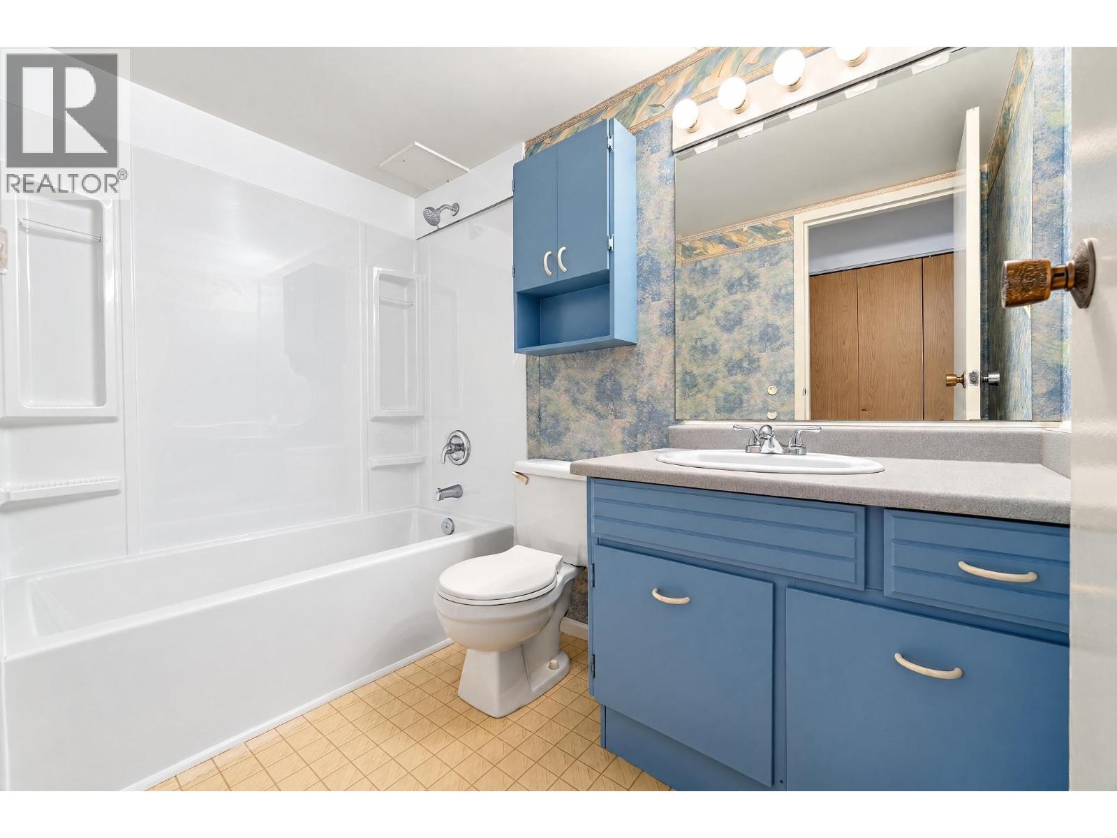 214 310 W 3rd Street, North Vancouver, British Columbia  V7M 1G4 - Photo 12 - R3174696