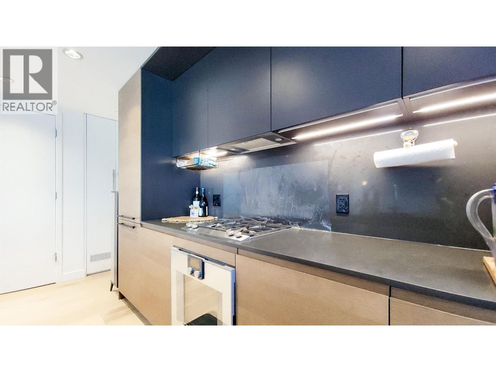 1705 1289 Hornby Street, Vancouver, British Columbia  V6Z 0G7 - Photo 2 - R3174738