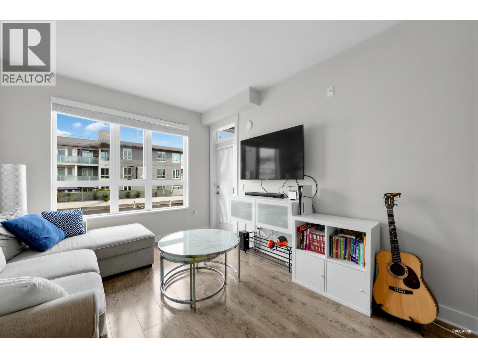 307 733 W 14th Street, North Vancouver, British Columbia  V7M 0C6 - Photo 8 - R3174745