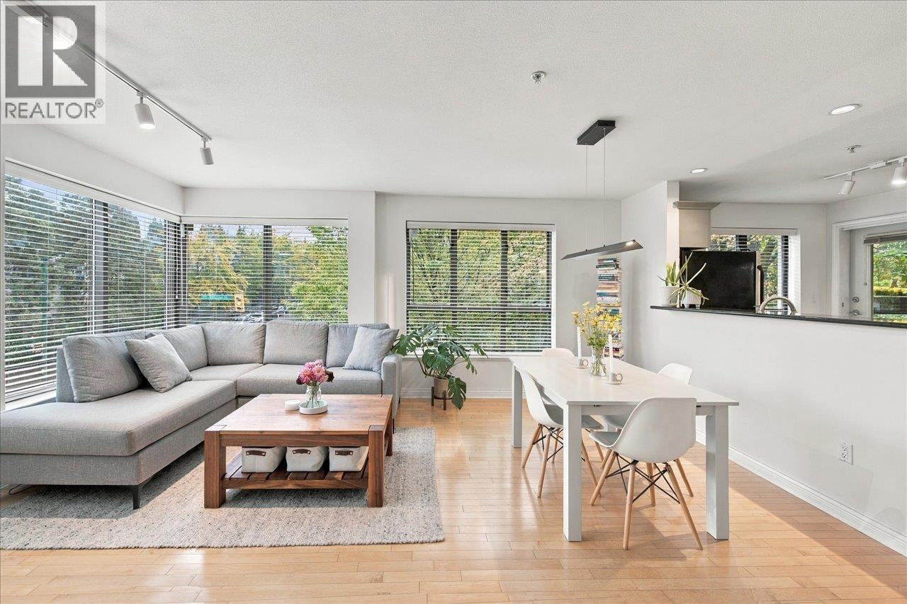 303 2015 Trafalgar Street, Vancouver, British Columbia  V6K 3S5 - Photo 2 - R3174749