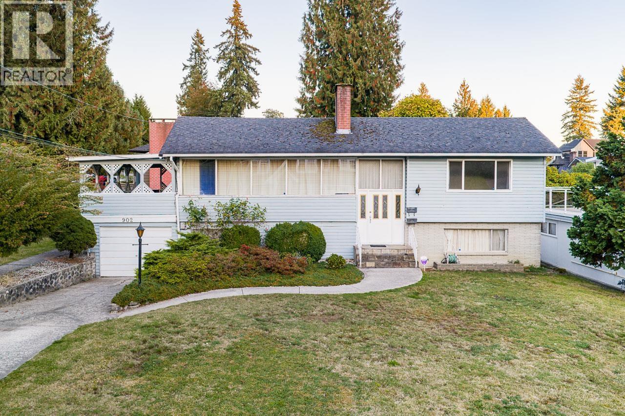 902 Wallace Wynd, Port Moody, British Columbia  V3H 1B5 - Photo 2 - R3174702