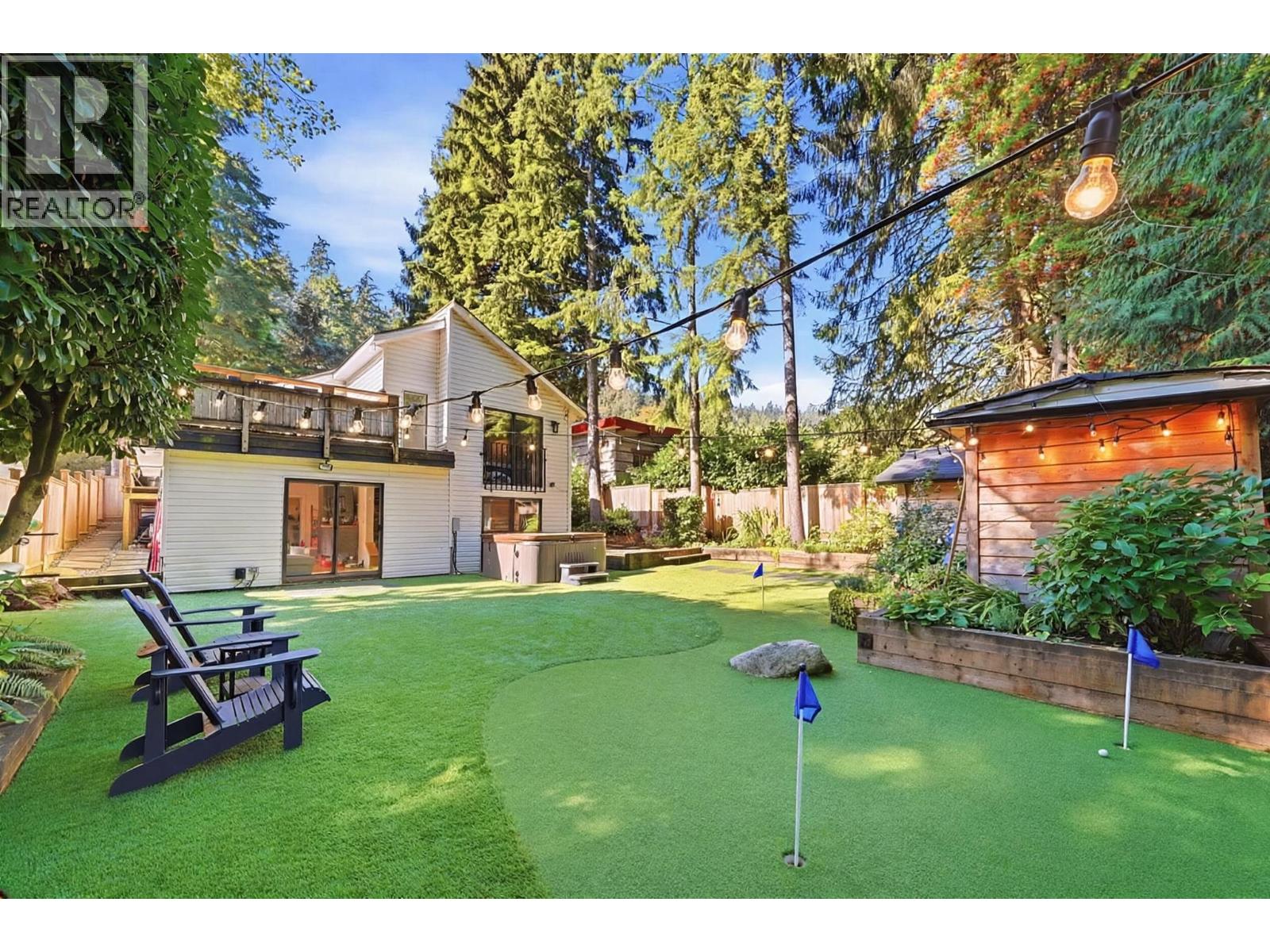1720 DEEP COVE ROAD, north vancouver, British Columbia