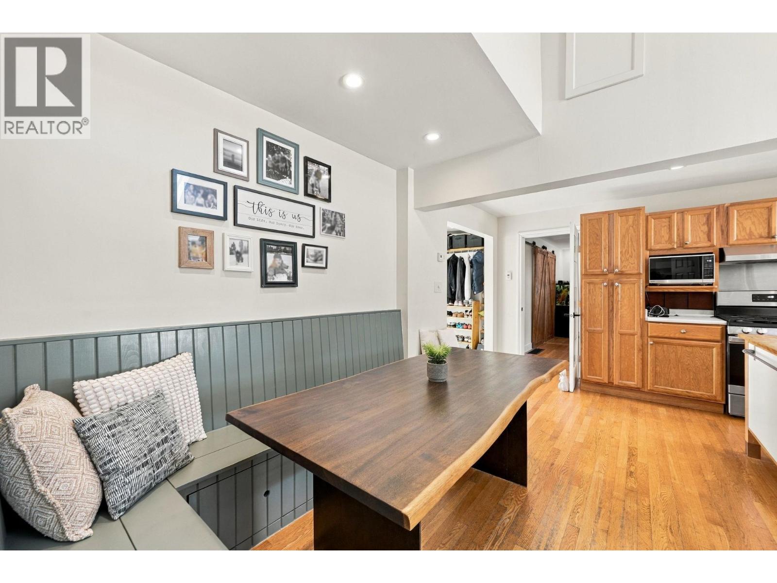 1720 Deep Cove Road, North Vancouver, British Columbia  V7G 1S5 - Photo 11 - R3174757