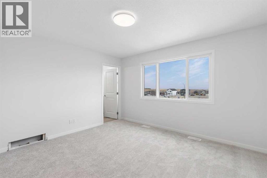 48 Lucas Green NW, Calgary, Alberta  T3P 2X5 - Photo 22 - A2351395