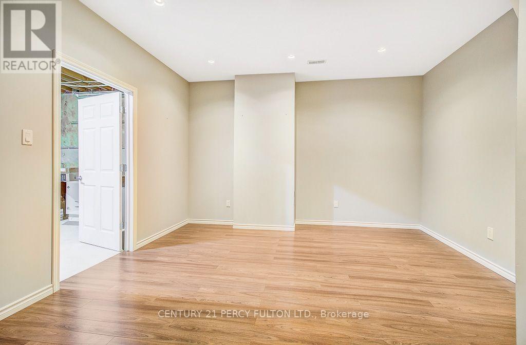 24 Bellhouse Place, Whitby, Ontario  L1M 0G6 - Photo 29 - E13858338