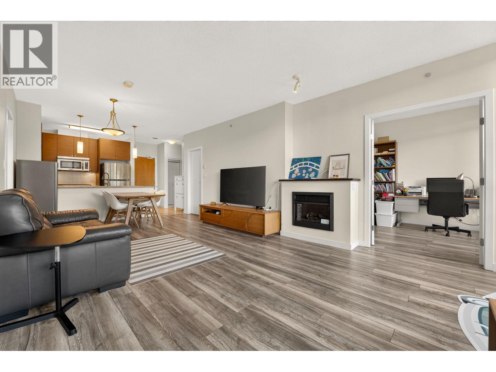 1503 400 CAPILANO ROAD