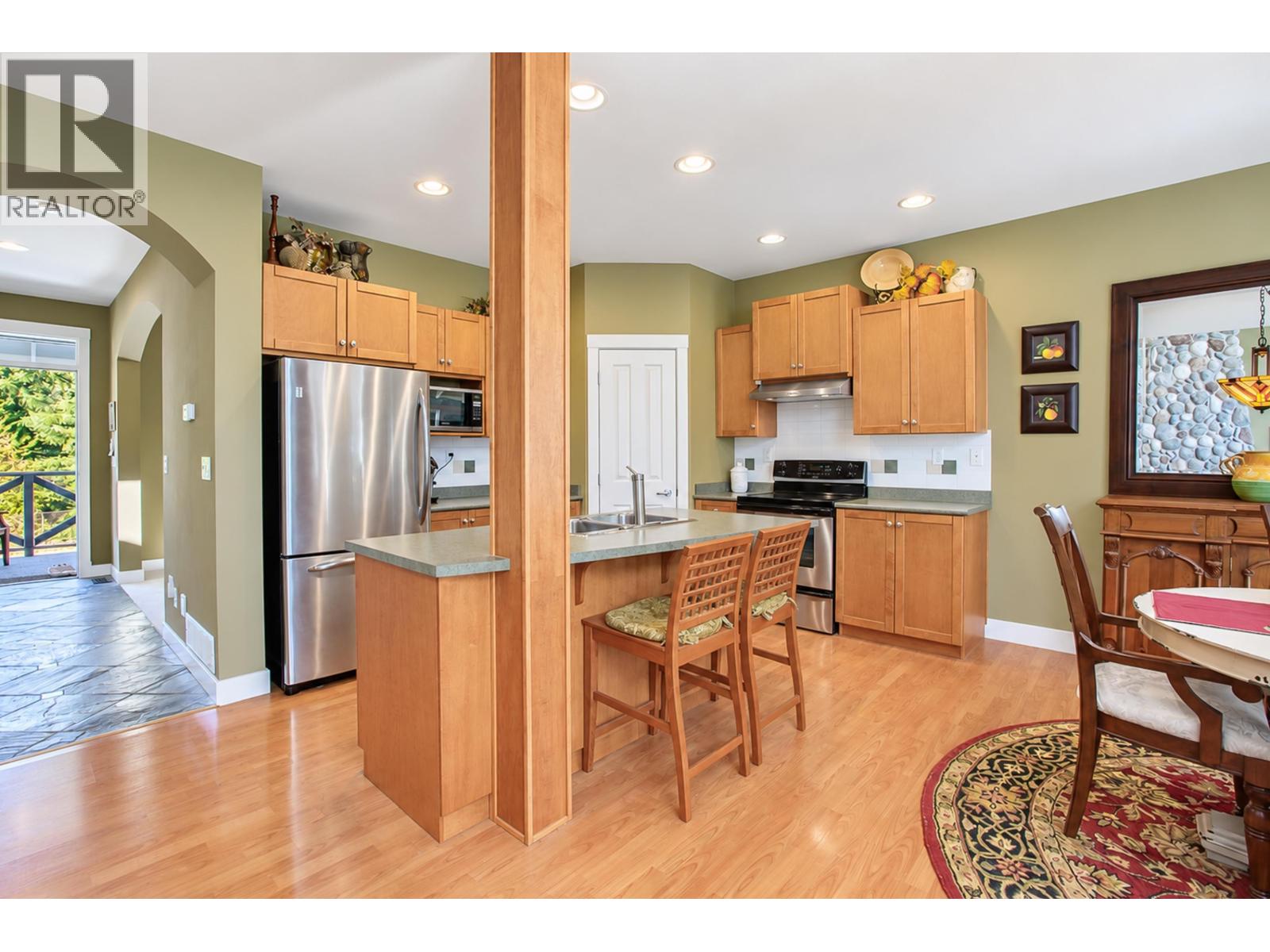 1899 Parkway Boulevard, Coquitlam, British Columbia  V3E 3L5 - Photo 7 - R3174589