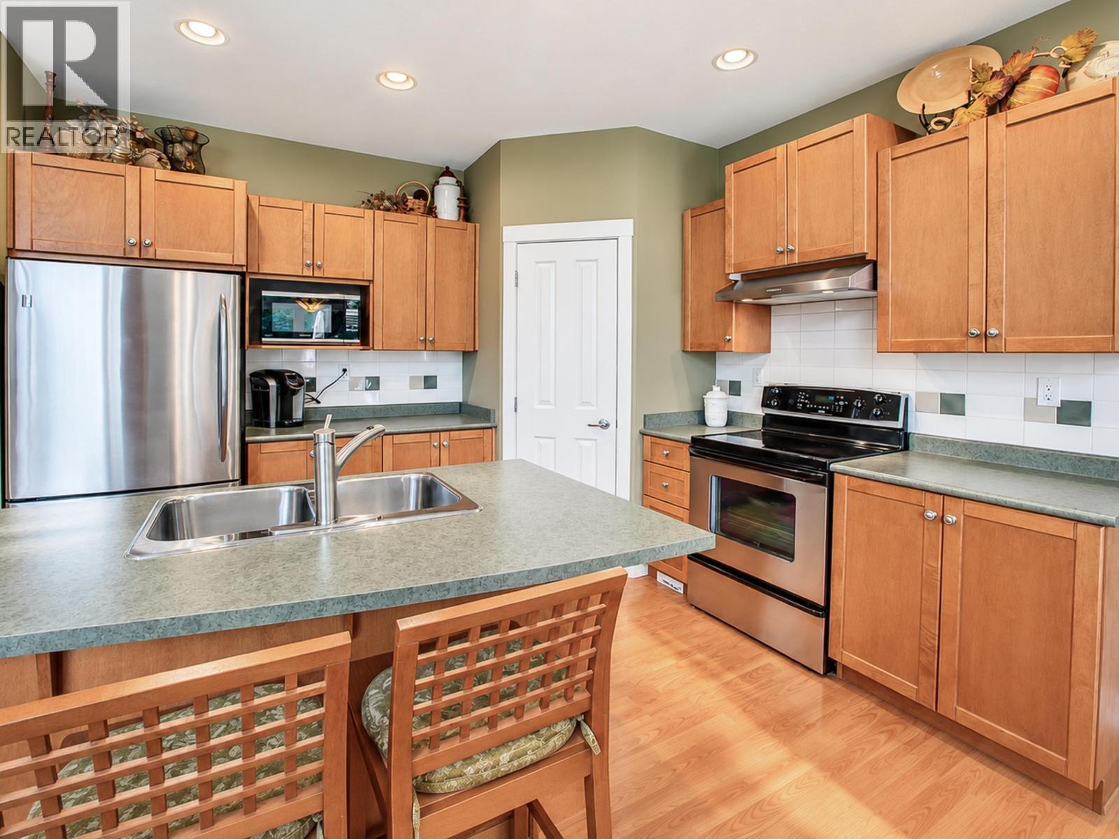 1899 Parkway Boulevard, Coquitlam, British Columbia  V3E 3L5 - Photo 4 - R3174589