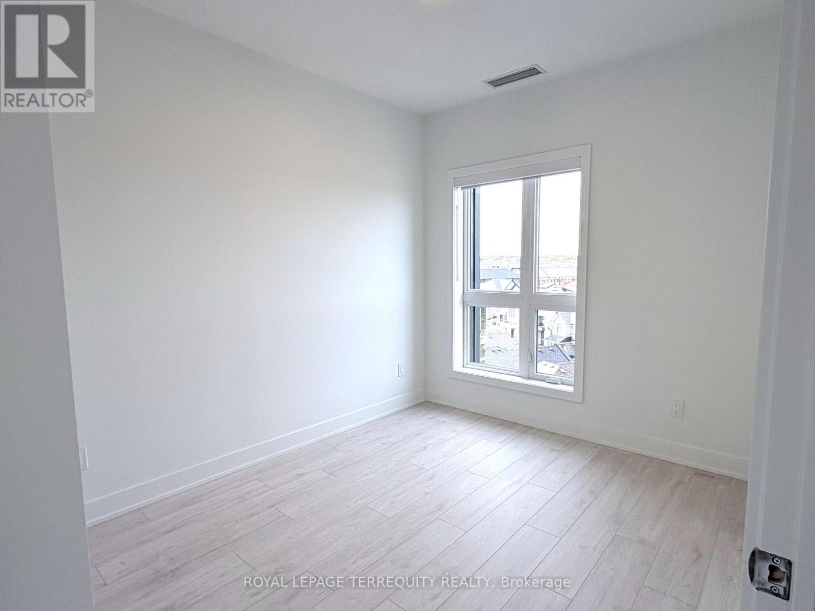 702 - 3008 William Cutmore Boulevard, Oakville, Ontario  L6H 7G1 - Photo 21 - W13880552