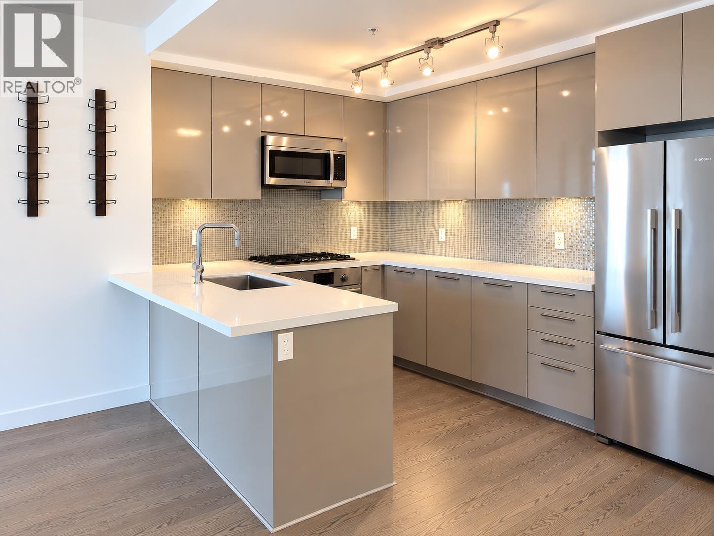 418 10177 RIVER DRIVE, richmond, British Columbia