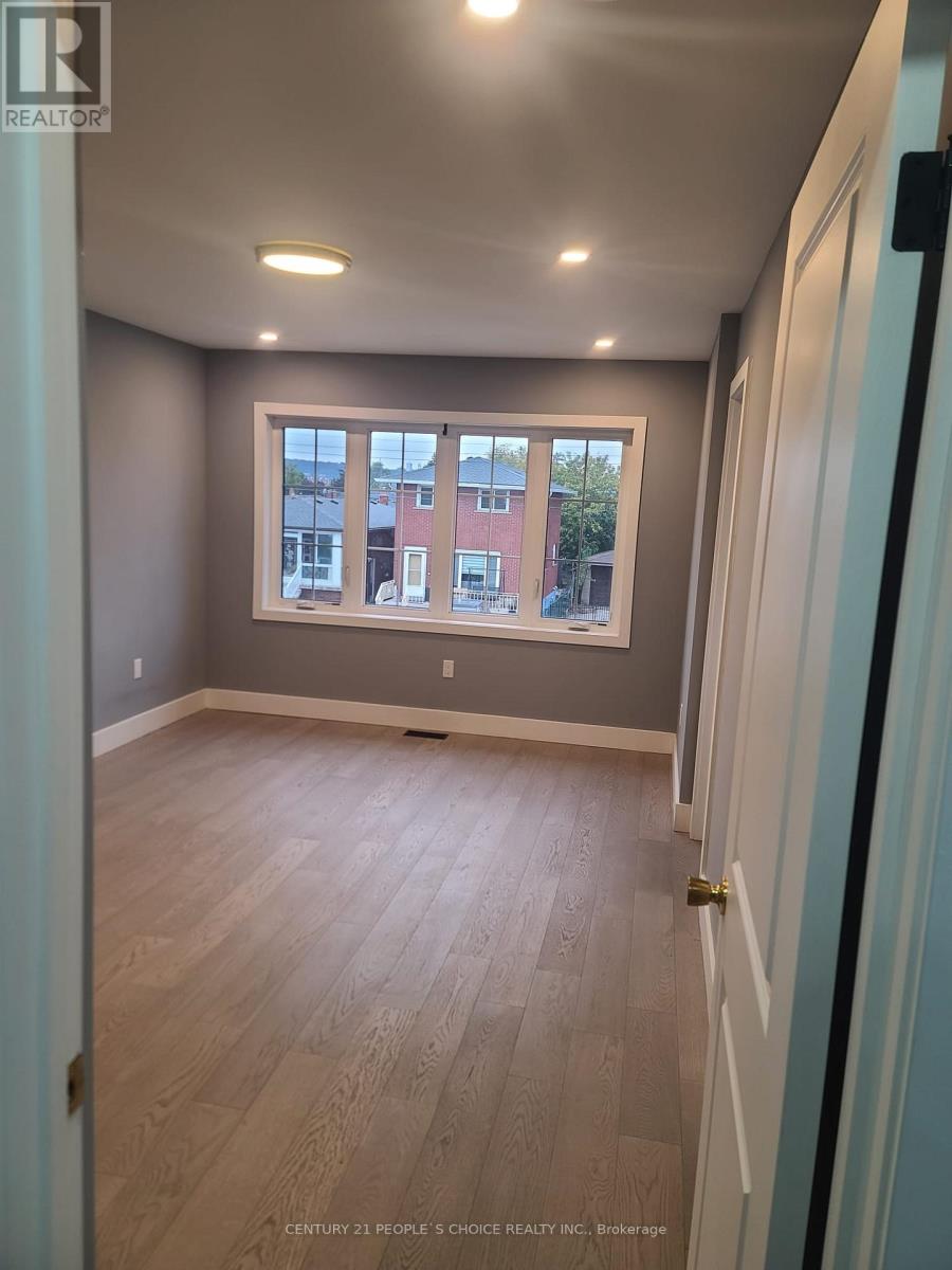 (Upper) - 84 Beland Avenue, Hamilton, Ontario  L8H 6C1 - Photo 18 - X14028310
