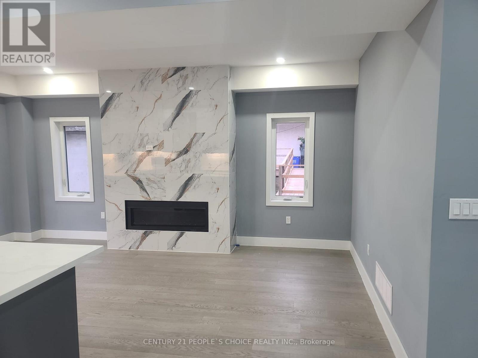 (Upper) - 84 Beland Avenue, Hamilton, Ontario  L8H 6C1 - Photo 2 - X14028310