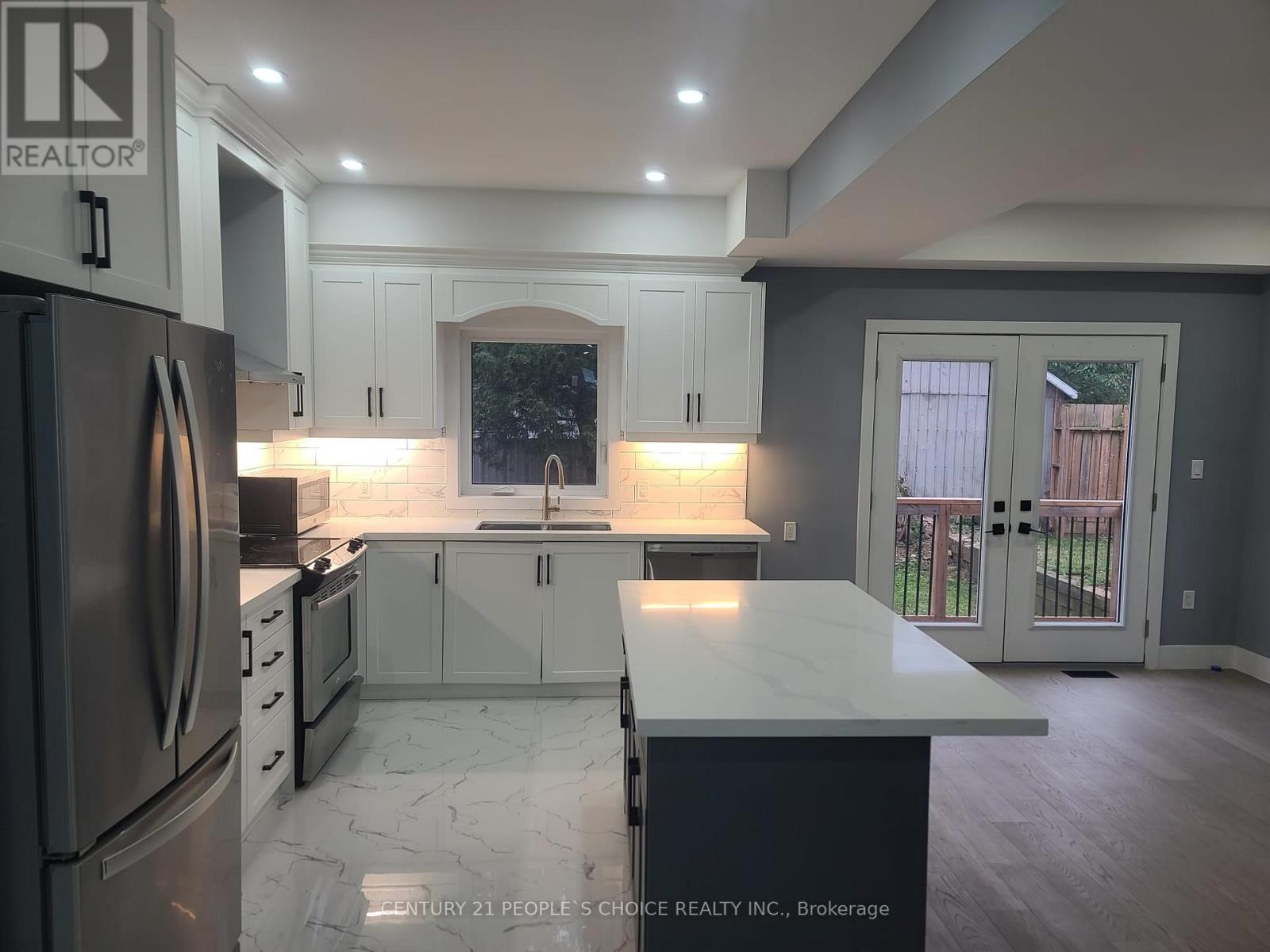 (Upper) - 84 Beland Avenue, Hamilton, Ontario  L8H 6C1 - Photo 3 - X14028310