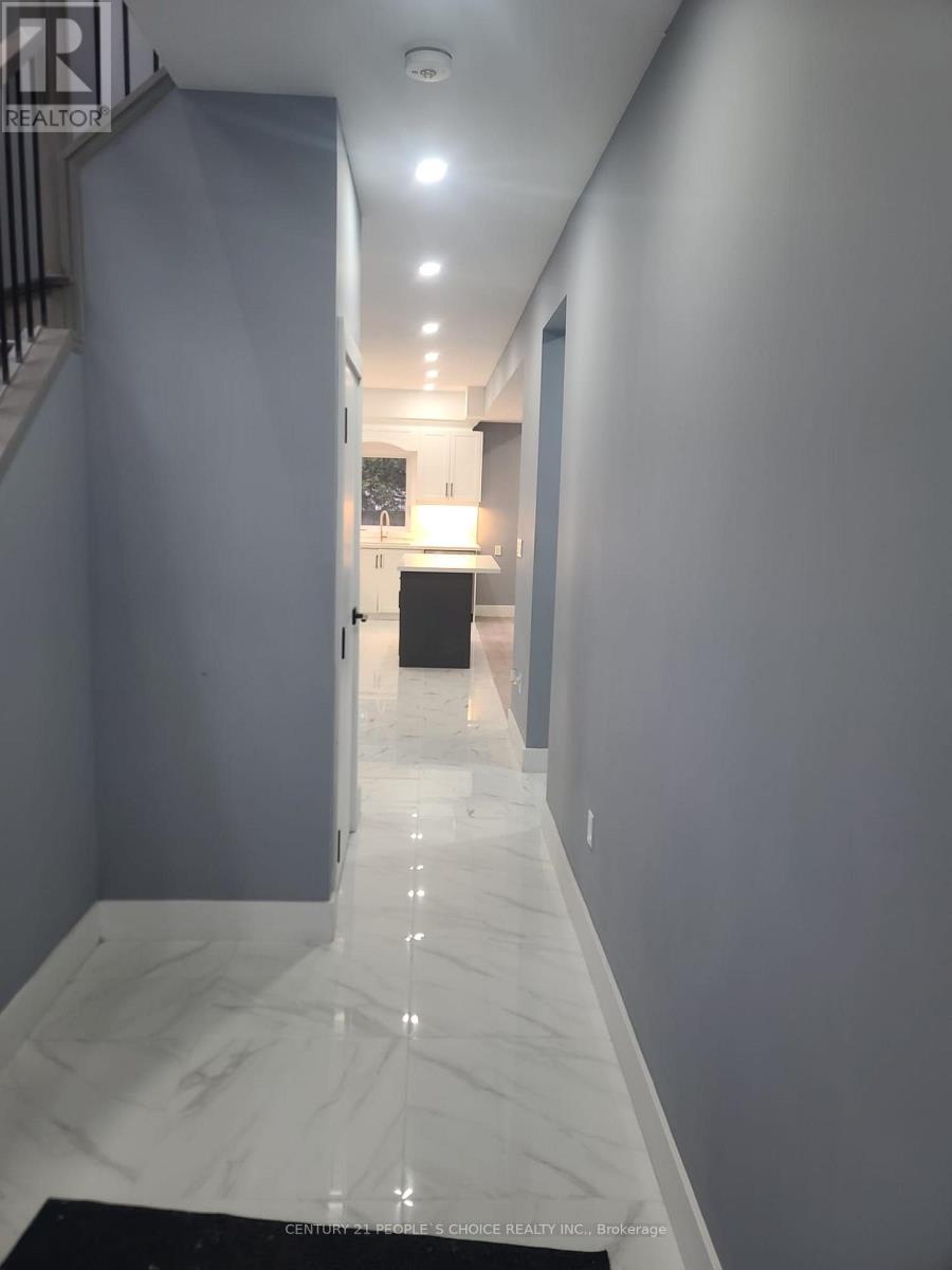 (Upper) - 84 Beland Avenue, Hamilton, Ontario  L8H 6C1 - Photo 8 - X14028310