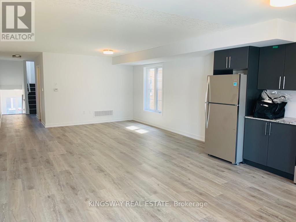 31 - 205 West Oak Trail, Kitchener, Ontario  N2R 0R9 - Photo 8 - X14028386