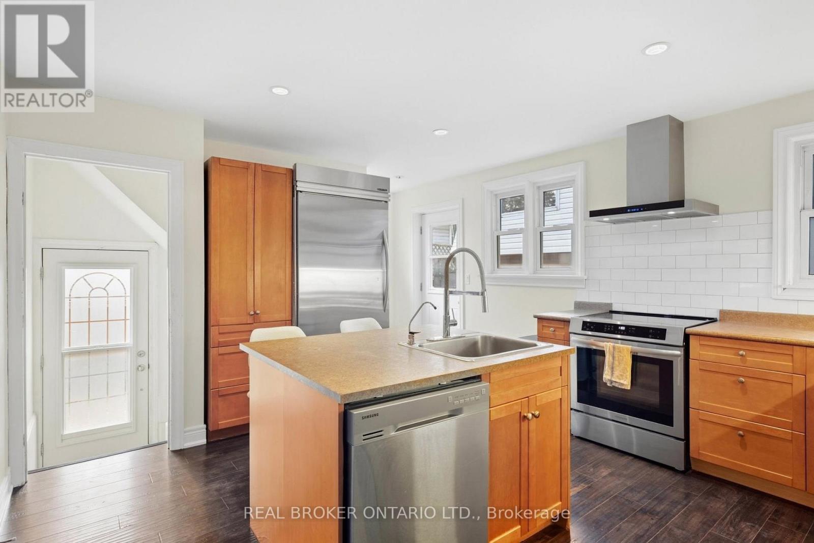 363 Lawrence Avenue, Kitchener, Ontario  N2M 1Y7 - Photo 10 - X14028426