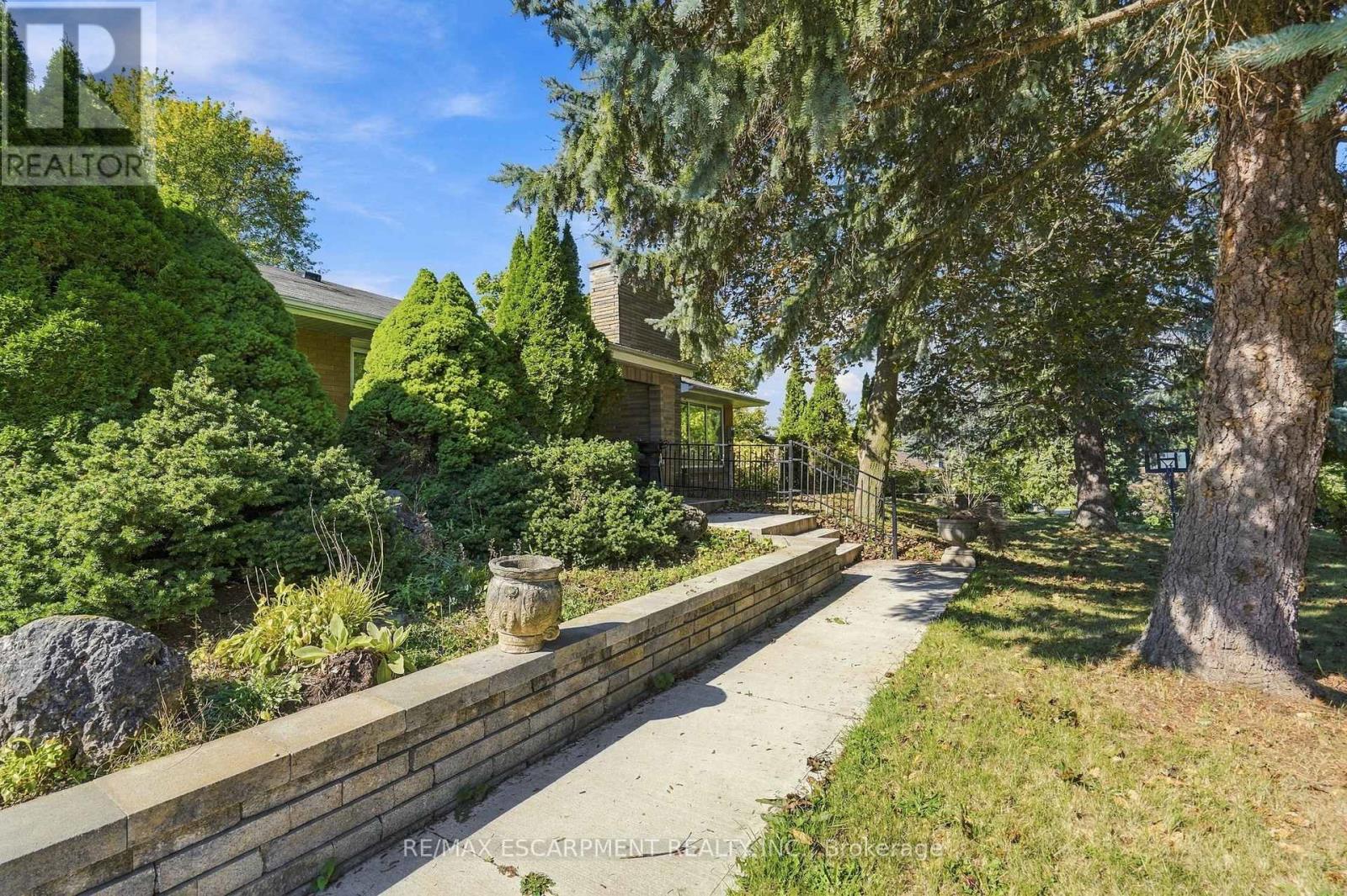 904 Montgomery Drive, Hamilton, Ontario  L9G 3H9 - Photo 6 - X14028434