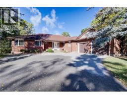 44 GREENSVIEW Drive, Kitchener, Ontario