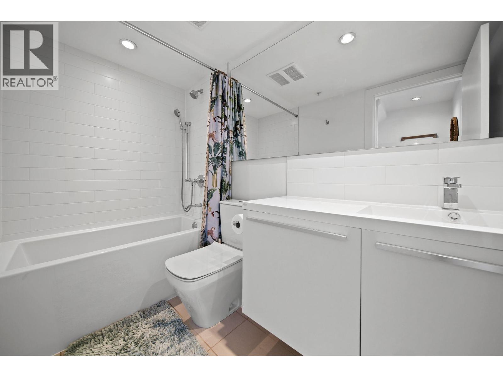 312 1647 E Pender Street, Vancouver, British Columbia  V5L 1W2 - Photo 19 - R3174605
