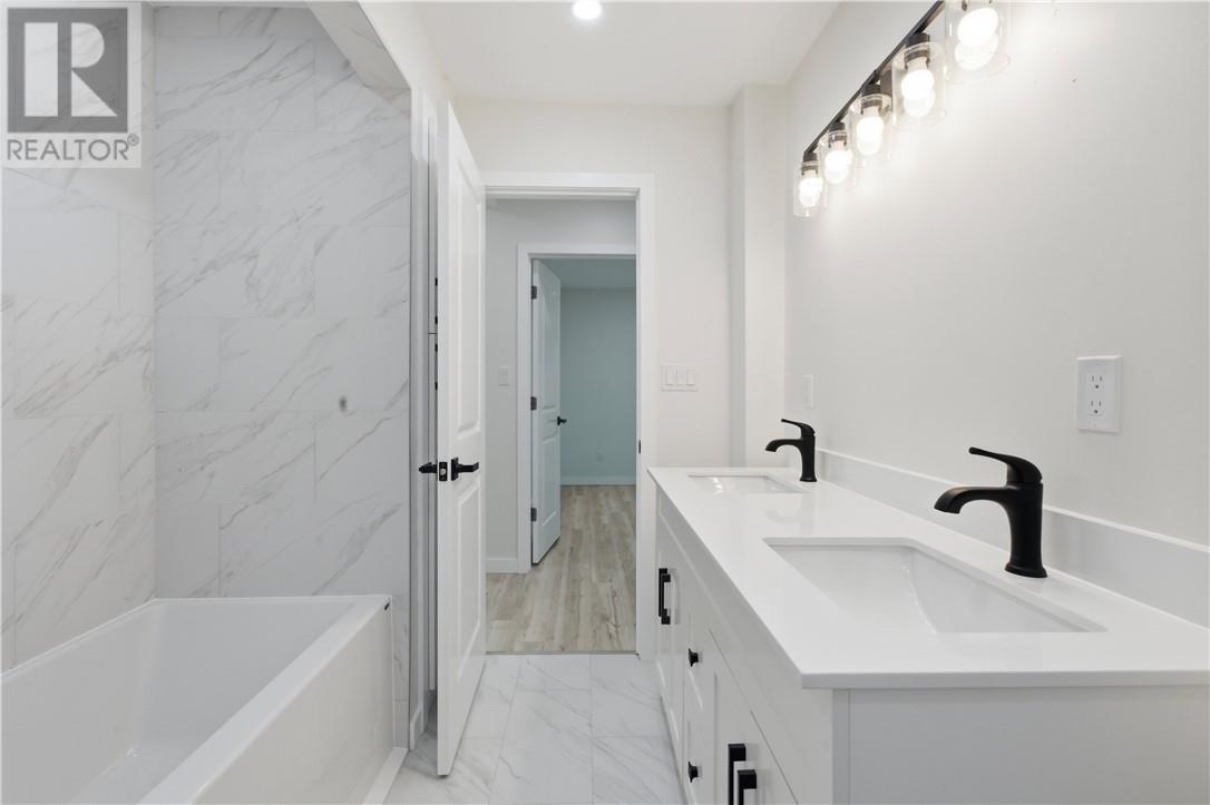 853 Howey, Greater Sudbury, Ontario  p3b 1h3 - Photo 27 - 2130895