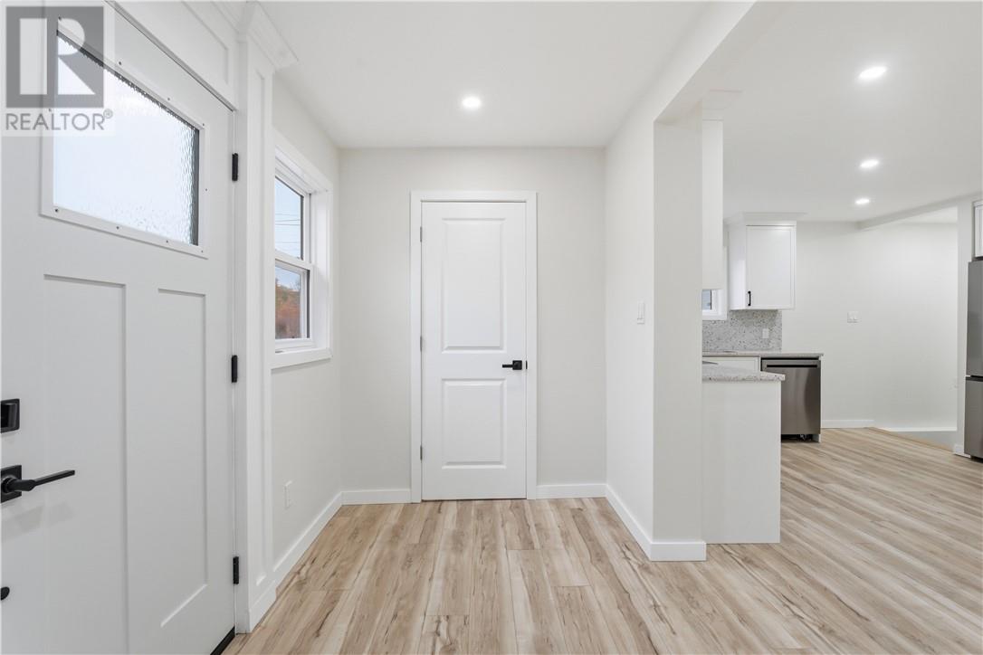 853 Howey, Greater Sudbury, Ontario  p3b 1h3 - Photo 4 - 2130895